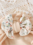 babazokni, pamut turbán, elegáns babaruha, csúszásgátló zokni, kisbaba kiegészítők, babaajándék, keresztelő, babaszületésnap
